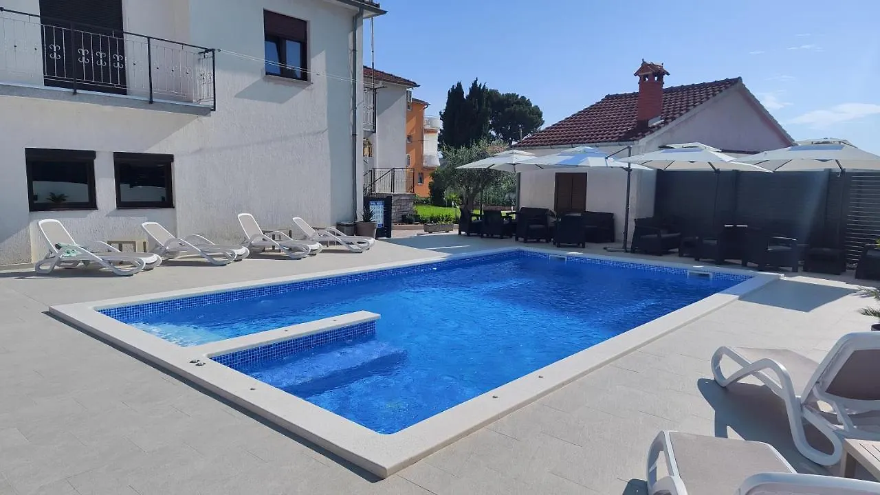 Viktor Rooms And Apartments Rovinj
