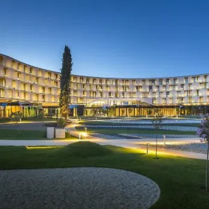 Maistra Select Family Amarin Hotel