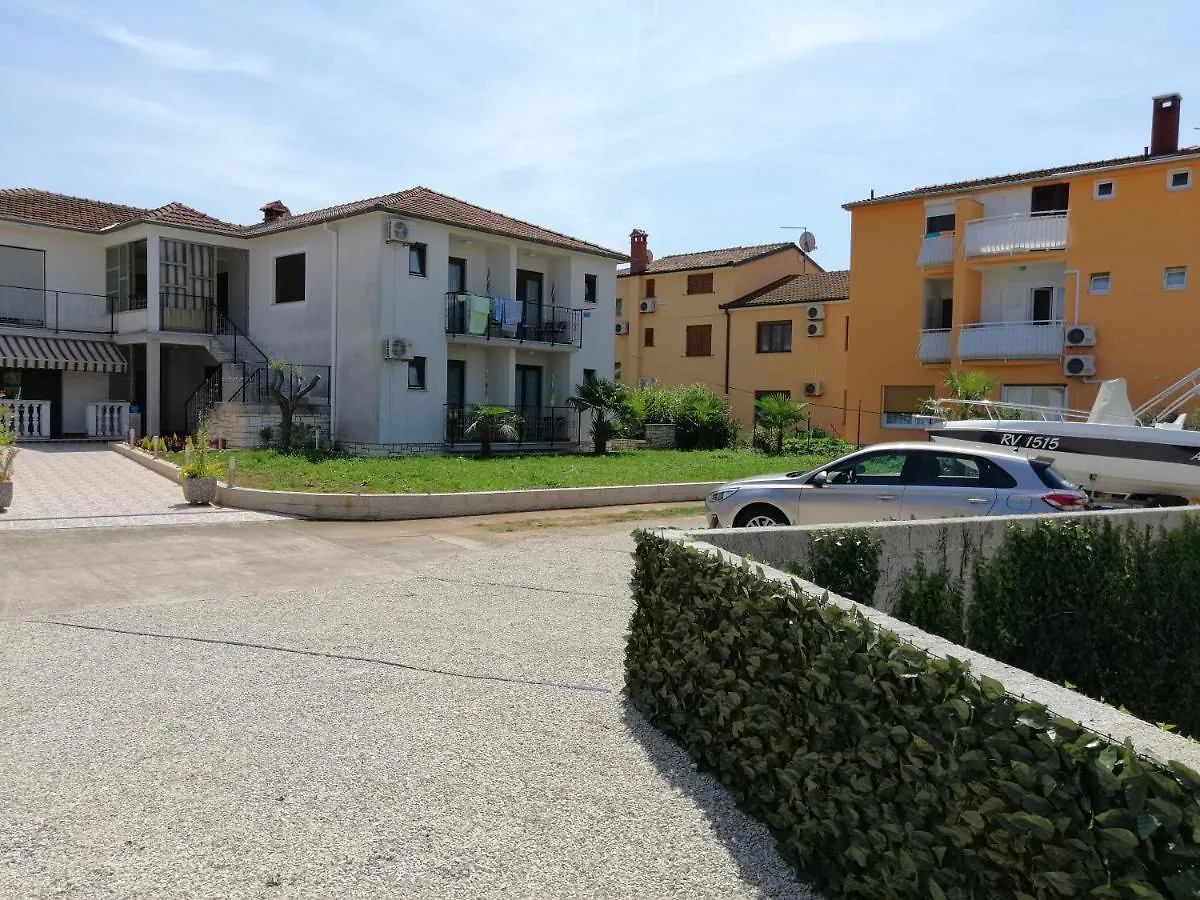 Pensjonat Viktor Rooms And Apartments Rovinj