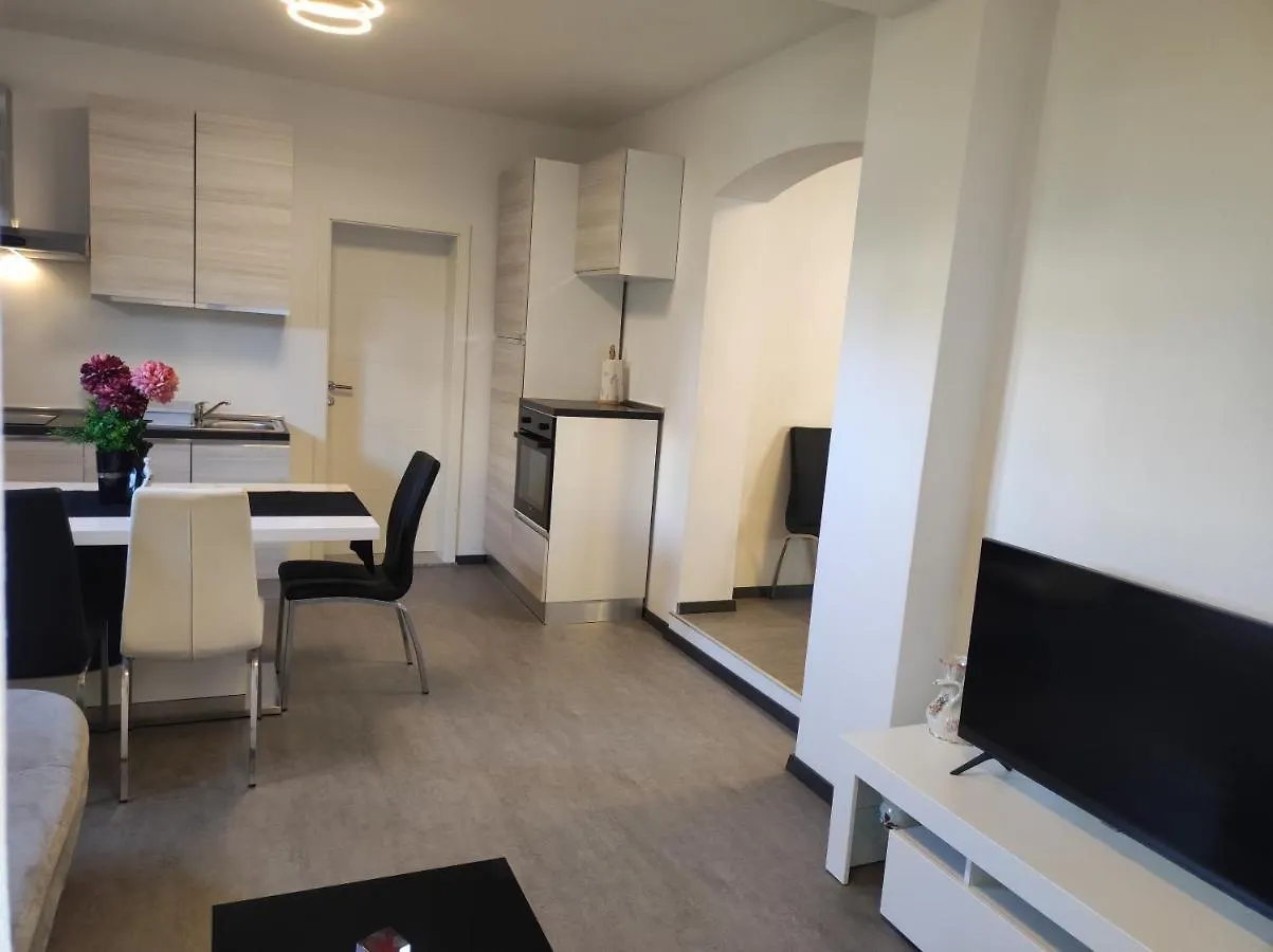Viktor Rooms And Apartments Rovinj 3*,